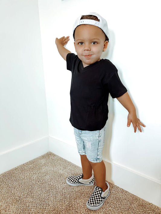 DENIM SHORTS - LIGHT WASH