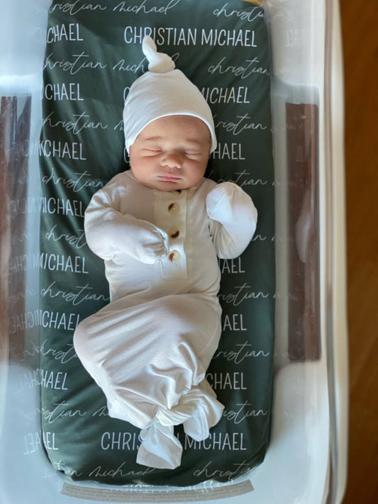 Newborn Knotted Baby Gown and Hat Set: White