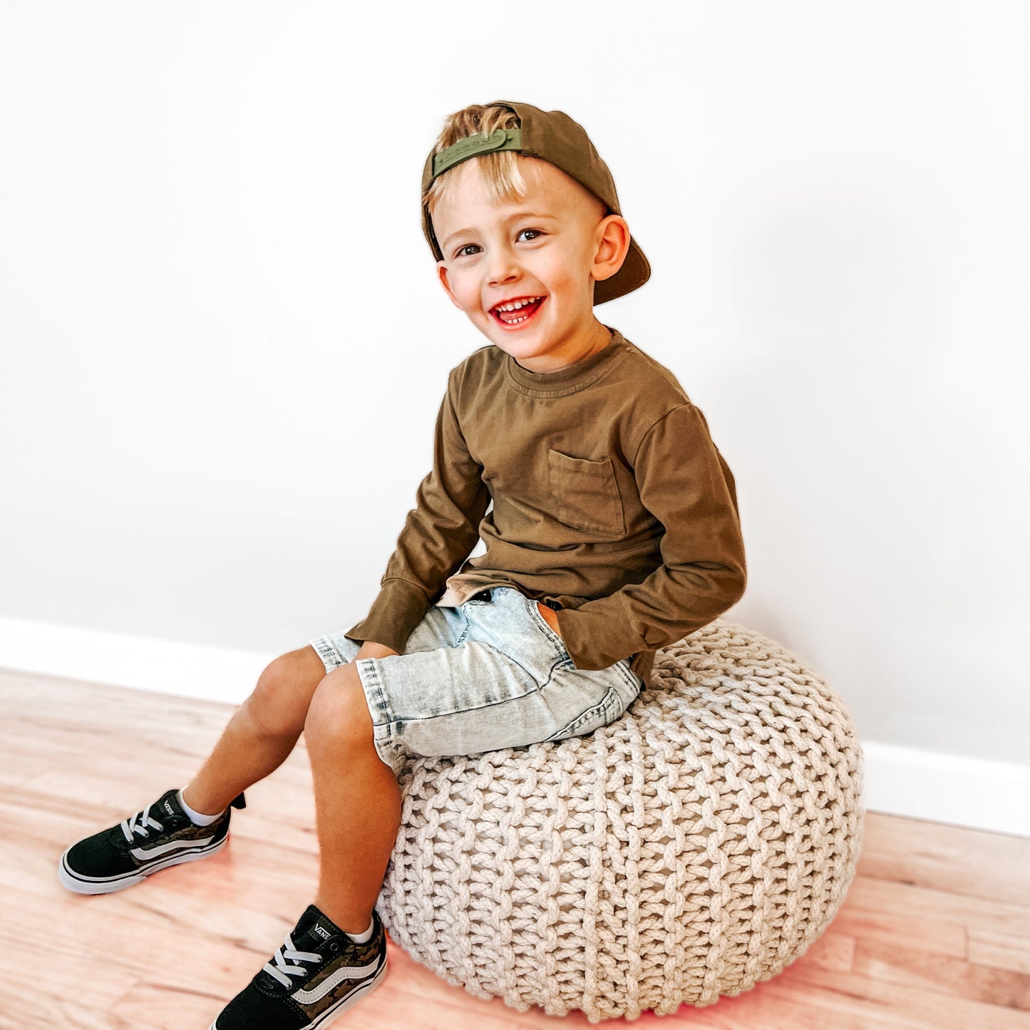 DENIM SHORTS - LIGHT WASH