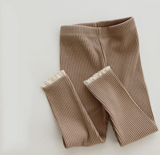 Ribbed Ruffle Girl's Leggings