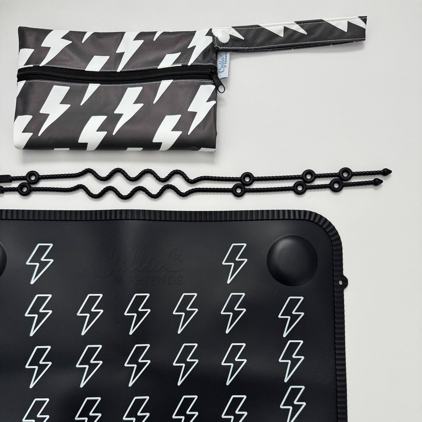 The Tidy Traveler - Printed Placemat Set: Black Bolt
