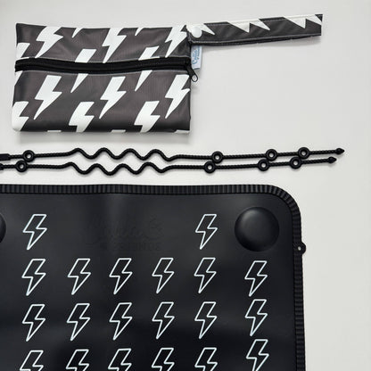 The Tidy Traveler - Printed Placemat Set: Black Bolt
