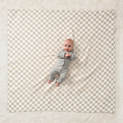 Breastfeeding Boss Nursing Cover: Toast Checkerboard