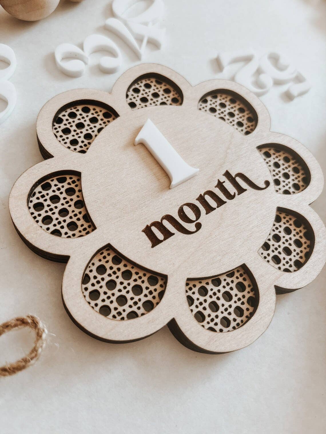 Flower Rattan Interchangeable Monthly Milestone Sign