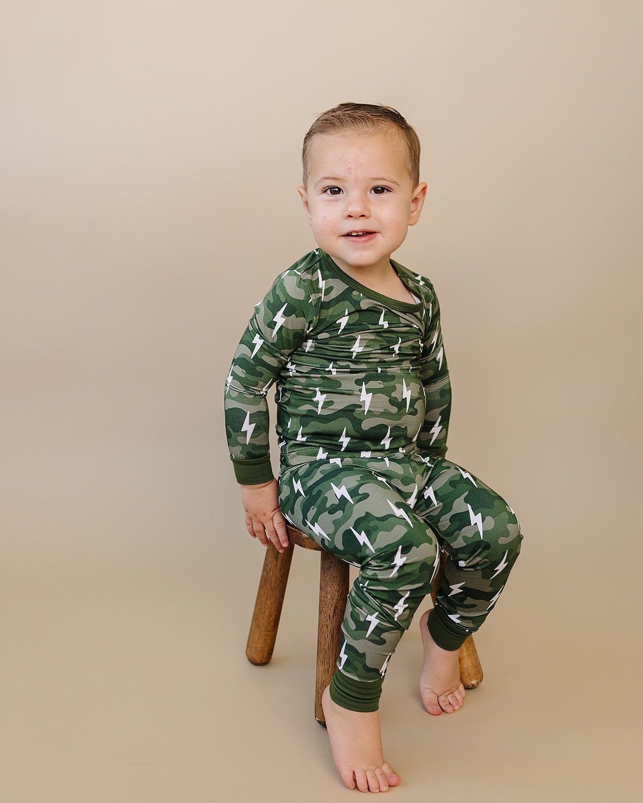 Bamboo Two Piece Set | Green Camo Bolts - COLLECTIVE