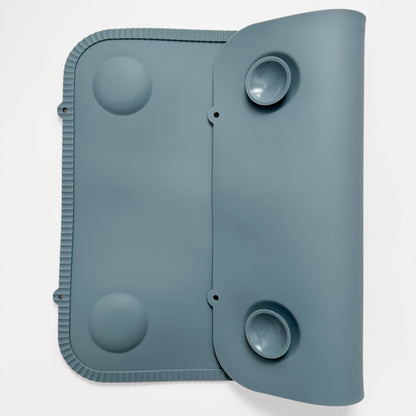 The Tidy Traveler - Solid Placemat Set: Black Checkered