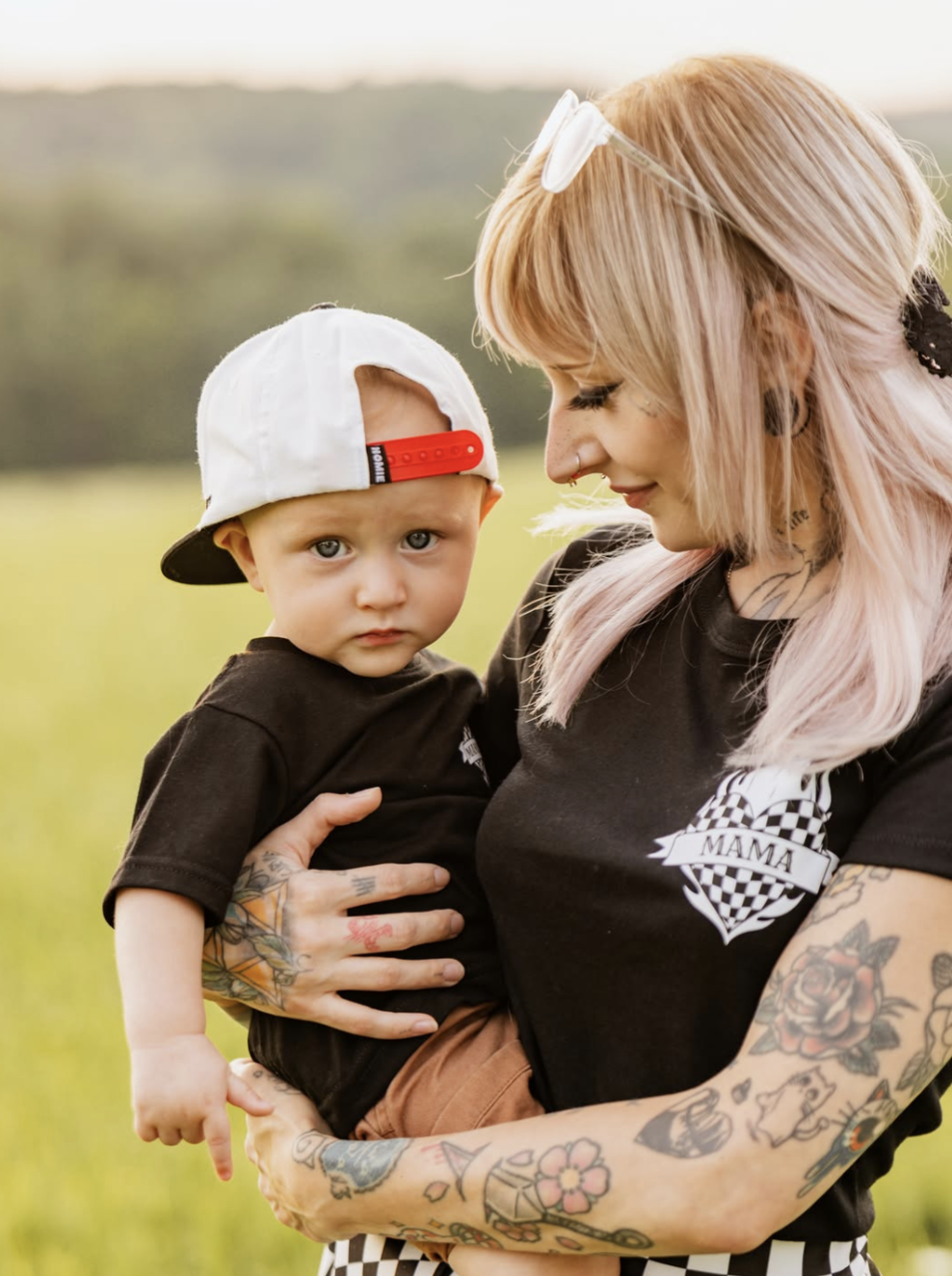 Mama Flame Heart Matching T-shirt - Women's