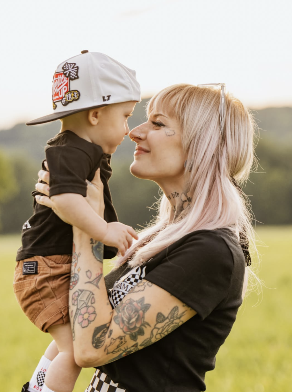 Mama Flame Heart Matching T-shirt - Women's