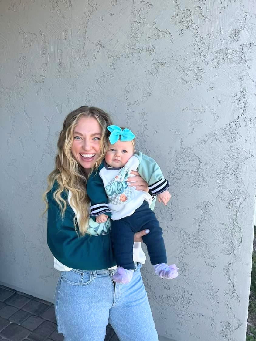 Retro Mama Matching Sweatshirt