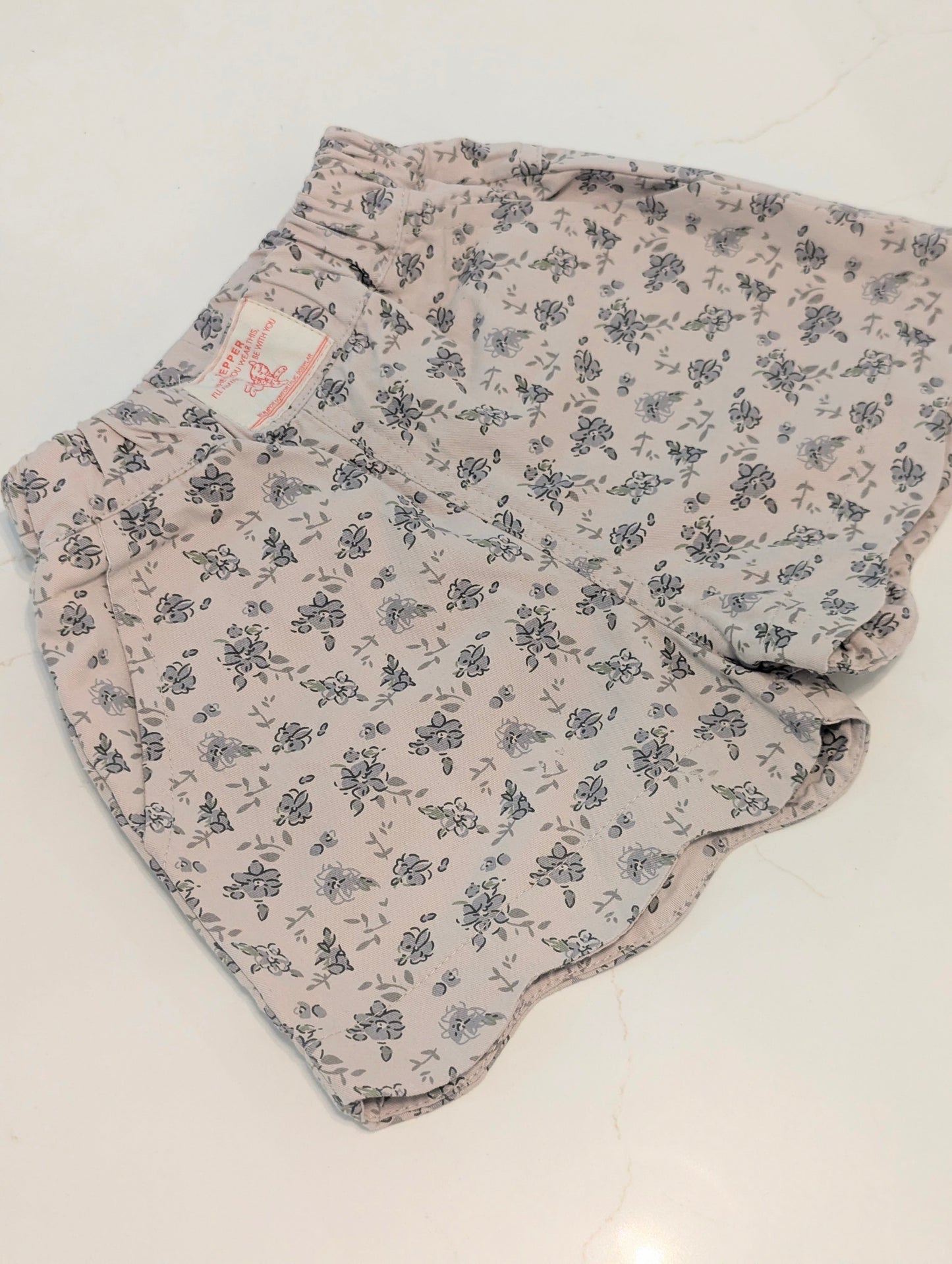 Girl's Floral Scalloped Shorts